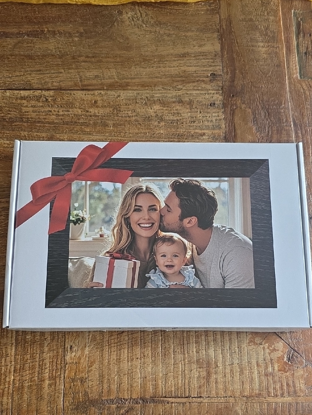 Uhale 10.1” WiFi Digital Photo Frame New in Box HD Touchscreen 32GB
